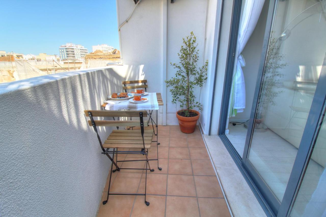 Center Location, Ac, Swimming Pool, And Parking Apartman Olhão Kültér fotó