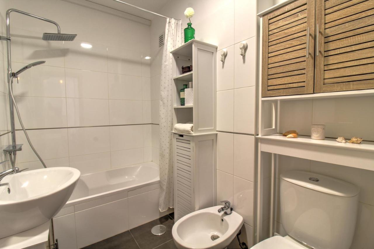 Center Location, Ac, Swimming Pool, And Parking Apartman Olhão Kültér fotó