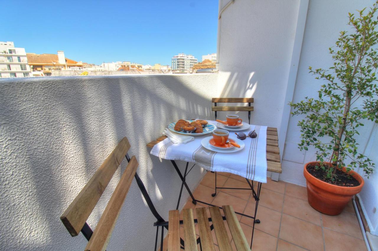 Center Location, Ac, Swimming Pool, And Parking Apartman Olhão Kültér fotó
