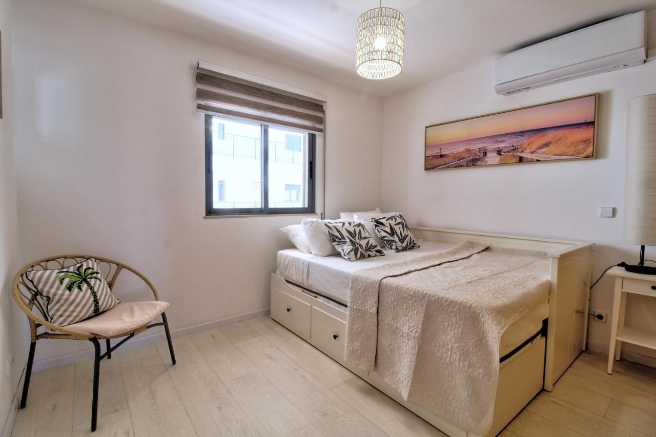 Center Location, Ac, Swimming Pool, And Parking Apartman Olhão Kültér fotó