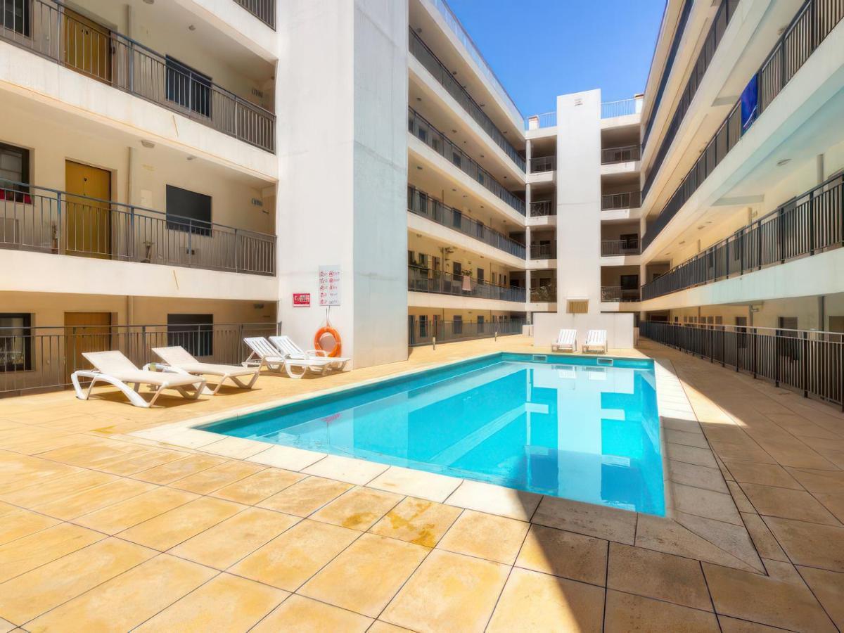 Center Location, Ac, Swimming Pool, And Parking Apartman Olhão Kültér fotó